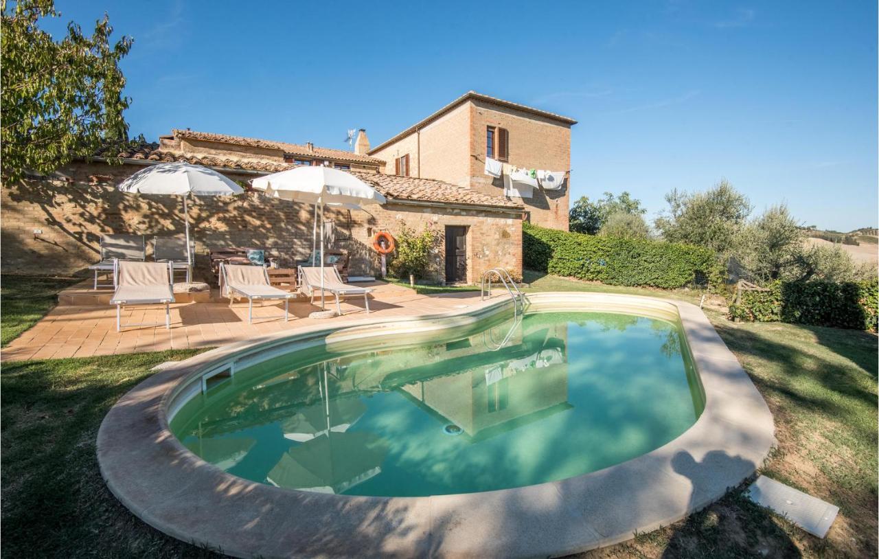 Gorgeous Home In Montalcino With Kitchen Exterior photo