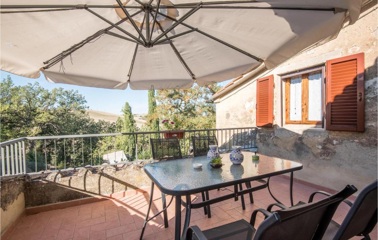 Gorgeous Home In Montalcino With Kitchen Exterior photo